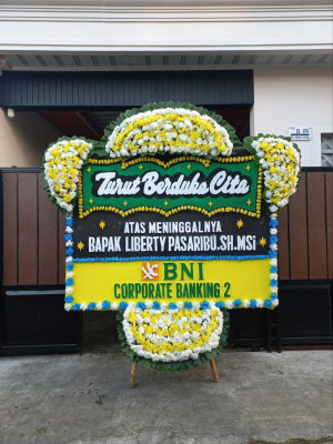 Papan Bunga Duka di Mamboro